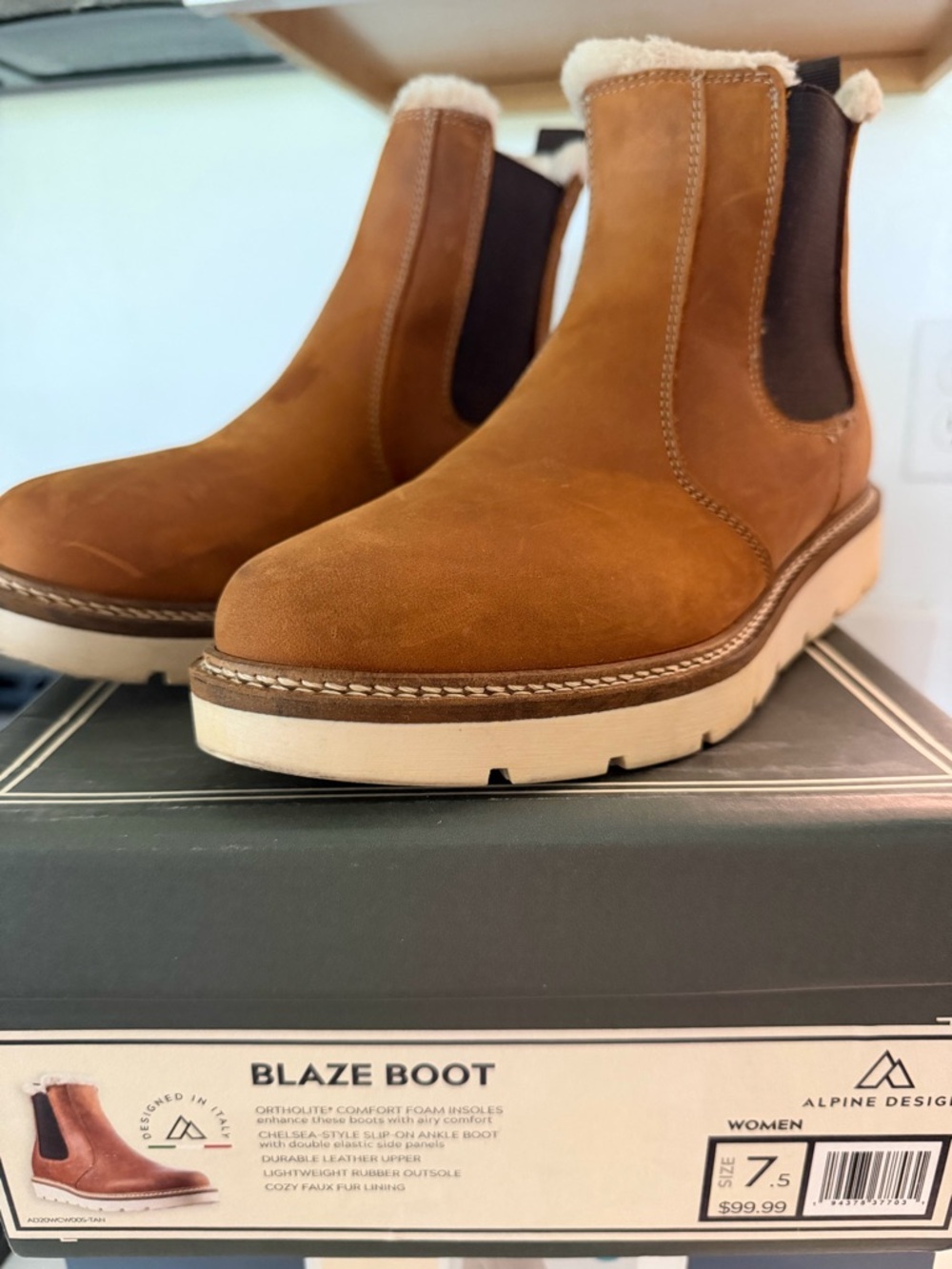 Alpine Design Men’s Chukka Boots in Chestnut Brown with Cream Sole